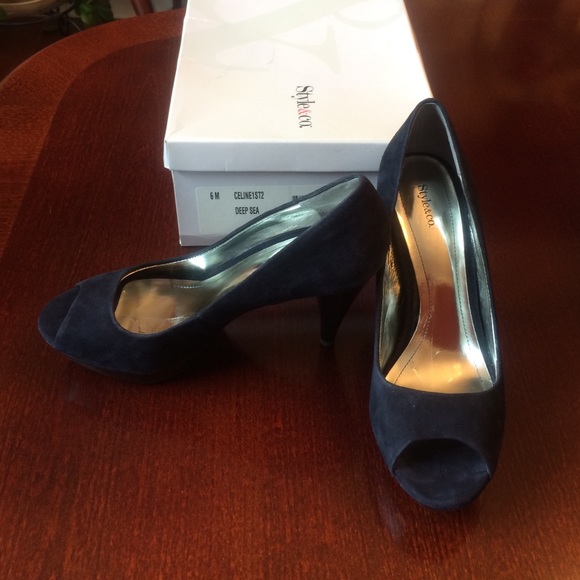 Navy Blue Faux Suede Size 6 Style and Co Heels