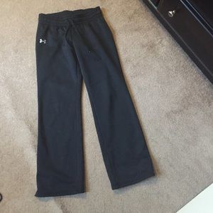 Black Under Armour athletic sweatpants.