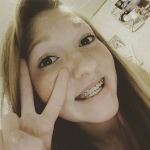 Meet your Posher, Abigail