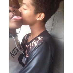 Meet your Posher, Khai