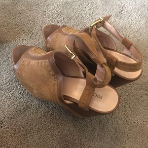 SALE 🎀 WEDGES 🎀