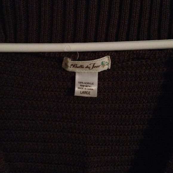 Sweater - Picture 2 of 4