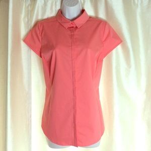 NWOT Worthington Short Sleeve Shirt. Coral Size M.