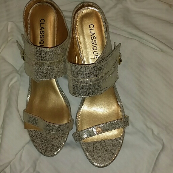 Sandals - Picture 3 of 3