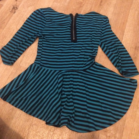 Stripped top - Picture 2 of 2