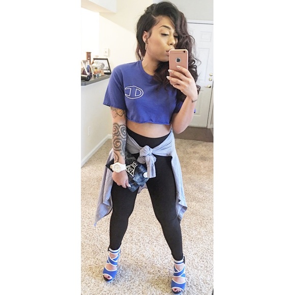 Natsuko 🇯🇵 - Picture 2 of 3