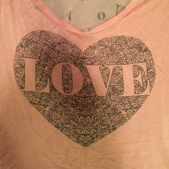 Super comfy tee - Picture 3 of 3