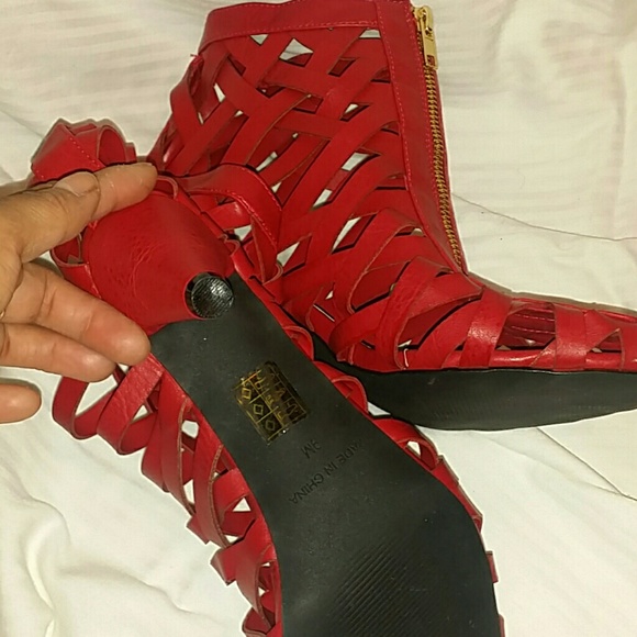 Sandals - Picture 4 of 4