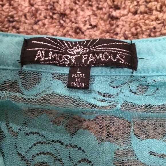 Cute tank top - Picture 3 of 3