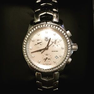 Gorgeous .91 Diamond 💎 Silver Tag Heuer Watch