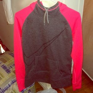 Nike, therma-fit sweatshirt.