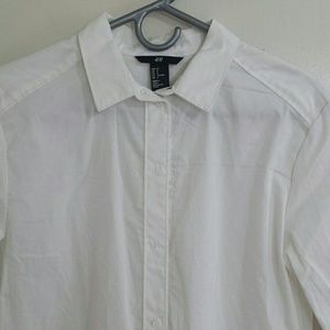 H&M Tops - Oversized white button down H&M Tops - Oversized white button down