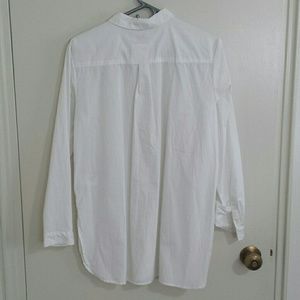 H&M Tops - Oversized white button down H&M Tops - Oversized white button down
