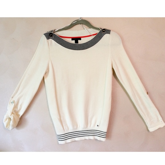 T. Hilfiger sweater⛵️