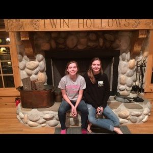 Meet your Posher, Holly