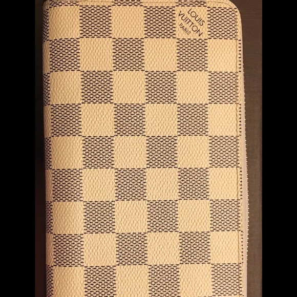 LOUIS VUITTON ZIPPY WALLET IN AZUR