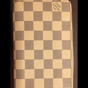 LOUIS VUITTON ZIPPY WALLET IN AZUR