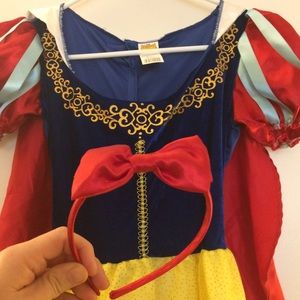 Snow White Halloween Costume