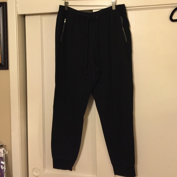 Black jogger pants
