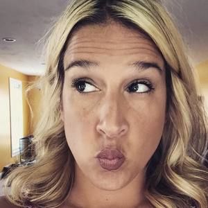Meet your Posher, Carrie