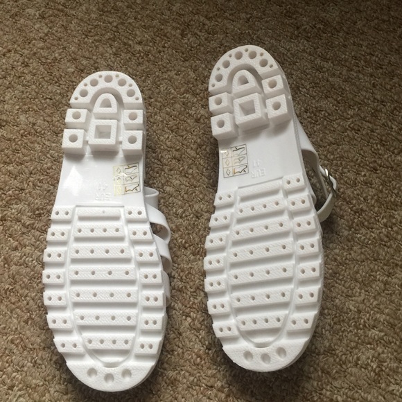 SOLD - Picture 2 of 4