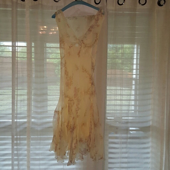 Dreamy vintage floral midi dress