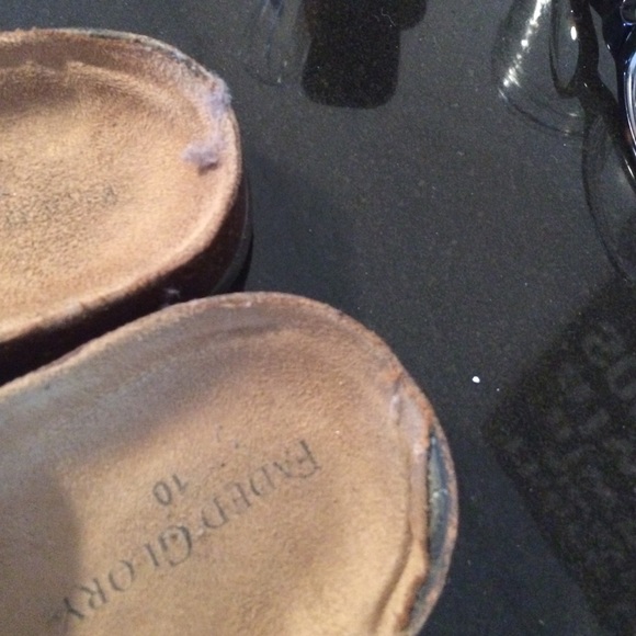 Sandals - Picture 2 of 2
