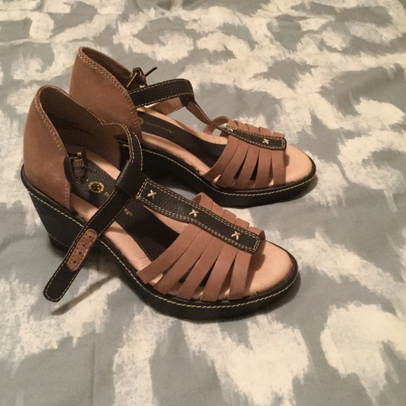 Jambu Dutch Design wedges!