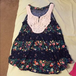 (ON HOLD) Cute flower shirt 😁