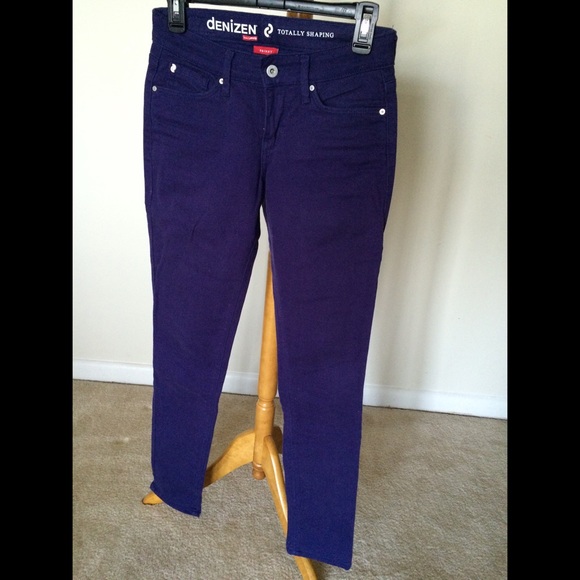 Sexy, fitted skinny jeans!! - Picture 1 of 4