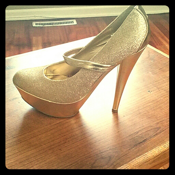 Shoes ( heels)