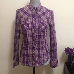 Size Small Gap Flannel Buttondown