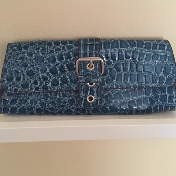 Teal/blue clutch