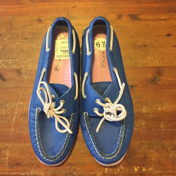 Sperry boat shoes