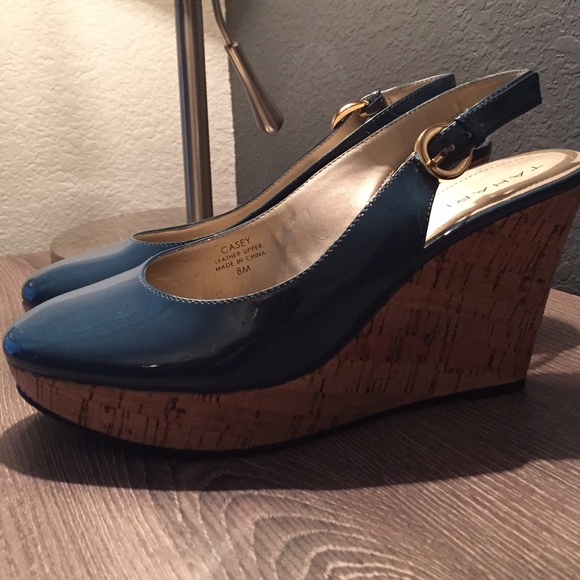 Tahari wedges