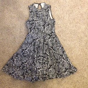 Black and white patterned dress