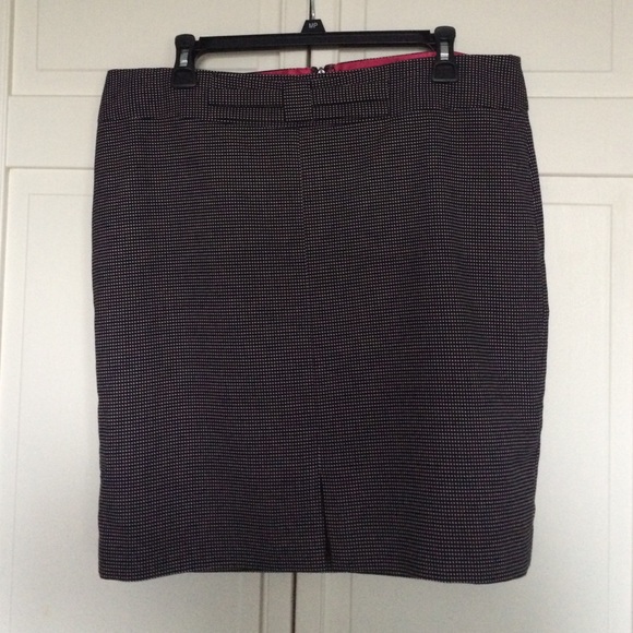 Banana Republic sz 14 Black/White Dotted Skirt