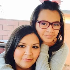 Meet your Posher, Ofelia