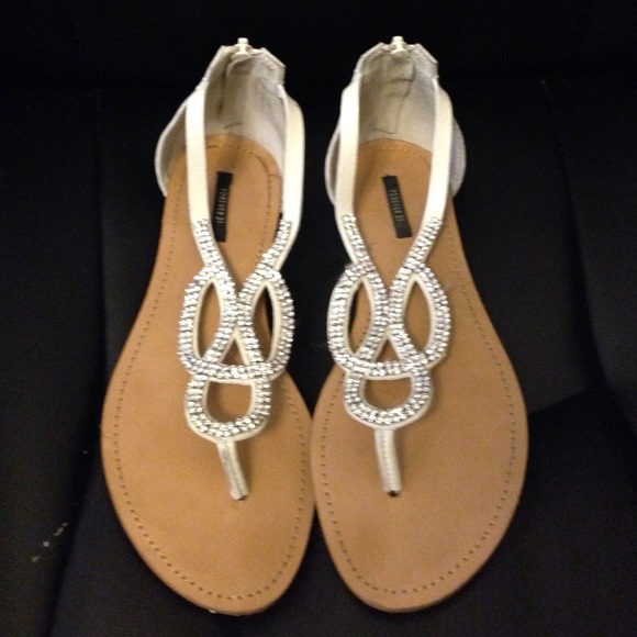 Sandals - Picture 2 of 4