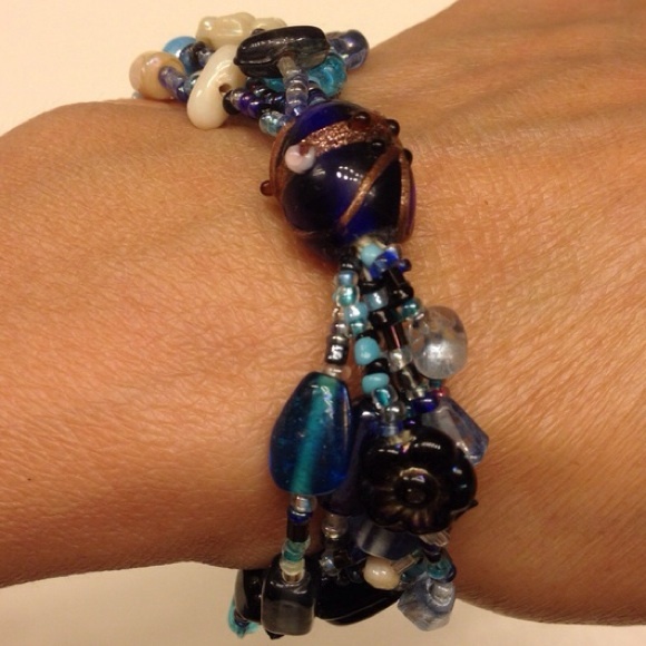 Blue multi beaded stretchy bracelet MAKE AN OFFER