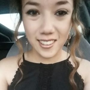 Meet your Posher, Isabelle