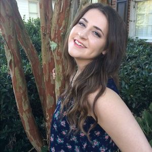 Meet your Posher, Lexi