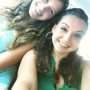 Meet your Posher, Casey