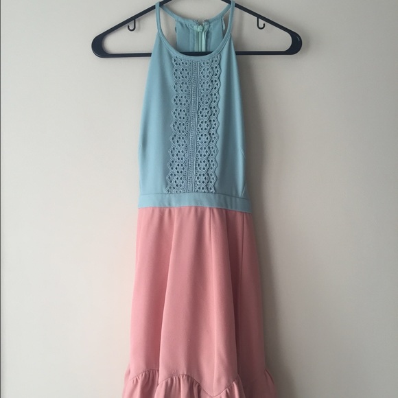 👗Adorable Mid-length Party Dress- Size Medium