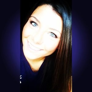 Meet your Posher, Makinzi