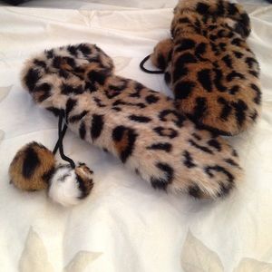 Leopard Print Mittens NWOT