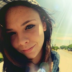 Meet your Posher, Mj