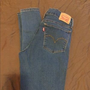 Levis jeans