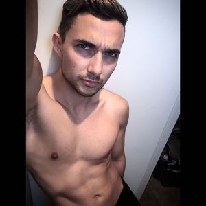 Meet your Posher, Todd