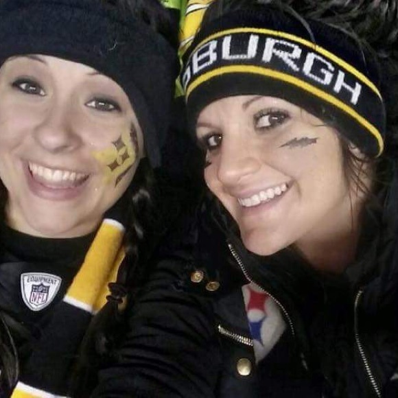 Meet your Posher, Mandi - Picture 3 of 3